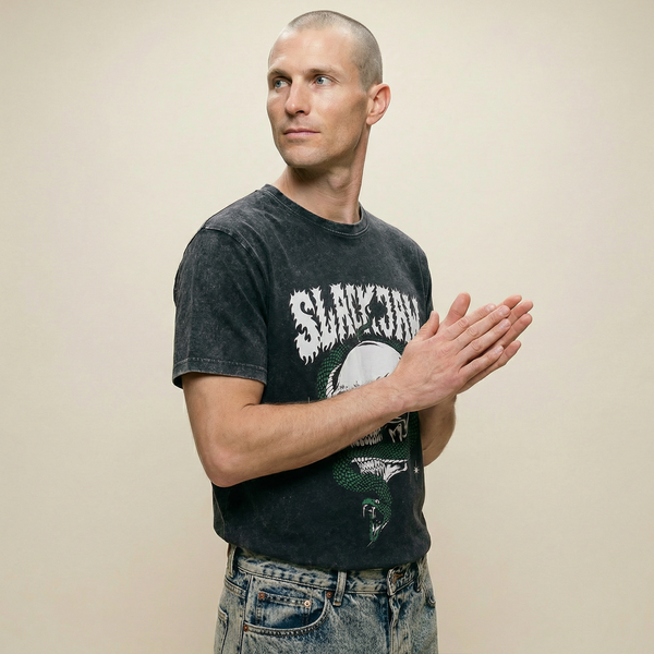 Snakeskull T Shirt - Vintage Black